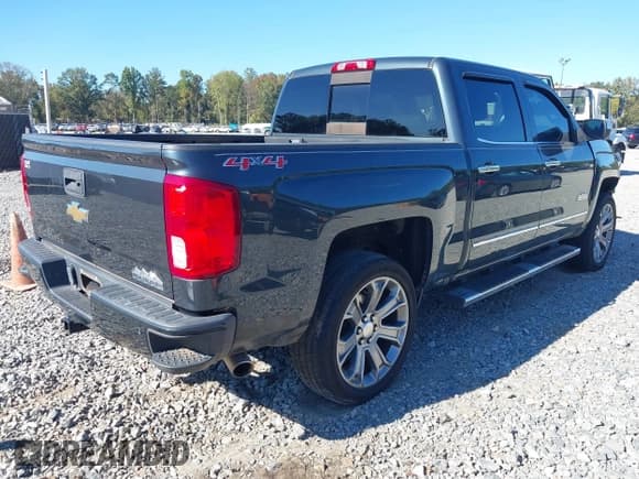✅ 2017 Chevrolet Silverado 1500 High Country • VIN: 3GCUKTEC6HG468239 • Lot: 43482973. Listed on IAAI with 76,461 mi. Free auction sales archive from the USA and detailed vehicle history report at DreamBid. Image 4.