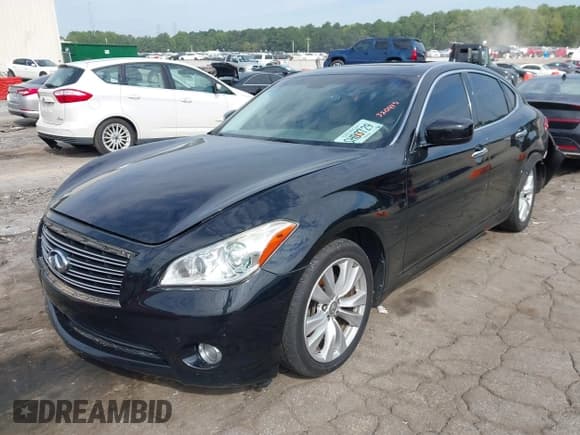 ✅ 2011 Infiniti M • VIN: JN1BY1AP0BM320419 • Lot: 43099024. Wystawiony na IAAI z przebiegiem 228 878 mil. Bezpłatny archiwum sprzedaży aukcyjnych z USA i szczegółowy raport historii pojazdu na DreamBid. Zdjęcie 17.