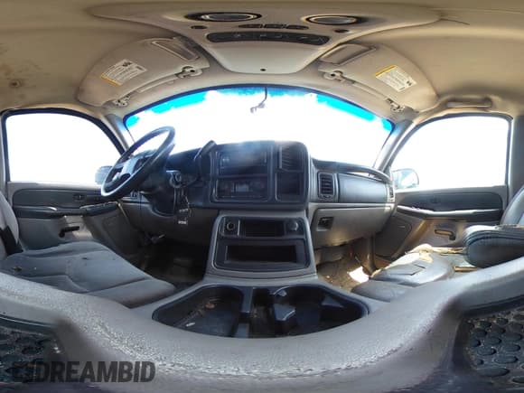 ✅ 2003 Chevrolet Suburban LS • VIN: 3GNEC16Z93G101439 • Лот: 40360593. Опубликован ранее на IAAI с пробегом 255 629 миль. Бесплатный доступ к архиву аукционных продаж из США и подробный отчёт об истории автомобиля на DreamBid. Изображение 19.