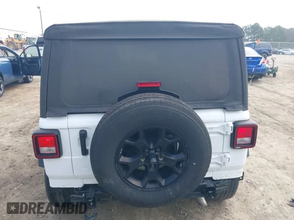 ✅ 2021 Jeep Wrangler Unlimited Sport S • VIN: 1C4HJXDN1MW822016 • Лот: 41792808. Опубликован ранее на IAAI с пробегом 29 719 миль. Бесплатный доступ к архиву аукционных продаж из США и подробный отчёт об истории автомобиля на DreamBid. Изображение 6.