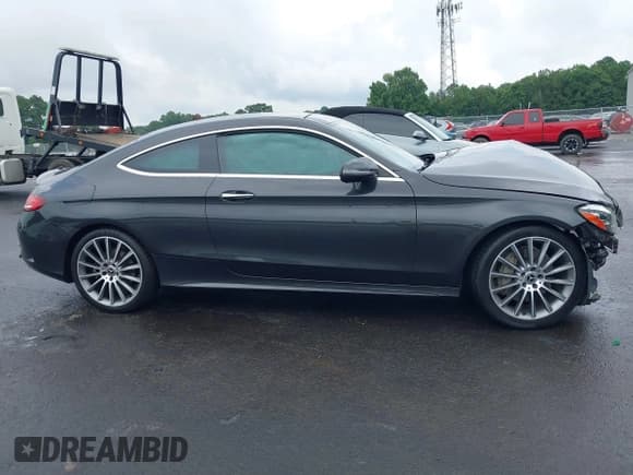 ✅ 2019 Mercedes-Benz C 300 • VIN: WDDWJ8DB3KF926187 • Лот: 42811815. Опубликован ранее на IAAI с пробегом 80 159 миль. Бесплатный доступ к архиву аукционных продаж из США и подробный отчёт об истории автомобиля на DreamBid. Изображение 13.