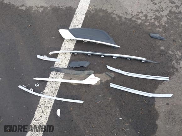 ✅ 2017 Ford Fusion Hybrid SE • VIN: 3FA6P0LU6HR355406 • Lot: 43581175. Listed on IAAI with 112,942 mi. Free auction sales archive from the USA and detailed vehicle history report at DreamBid. Image 12.