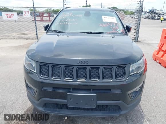 ✅ 2019 Jeep Compass Latitude • VIN: 3C4NJDBBXKT838972 • Lot: 42615357. Listed on IAAI with 77,210 mi. Free auction sales archive from the USA and detailed vehicle history report at DreamBid. Image 6.