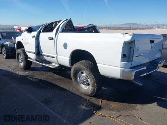✅ 2006 Dodge 3500 SLT • VIN: 3D7LX38C26G110079 • Lot: 43657895. Listed on IAAI with Not provided. Free auction sales archive from the USA and detailed vehicle history report at DreamBid. Image 3.