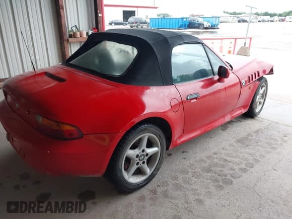 ✅ 1997 BMW 3 Series Z3 2.8 • VIN: 4USCJ3328VLC03570 • Lot: 42195778. Listed on IAAI with 94,002 mi. Free auction sales archive from the USA and detailed vehicle history report at DreamBid. Image 4.