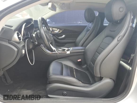 ✅ 2017 Mercedes-Benz C 300 • VIN: WDDWJ4JB7HF354501 • Lot: 80730055. Listed on Copart with 177,981 mi. Free auction sales archive from the USA and detailed vehicle history report at DreamBid. Image 7.