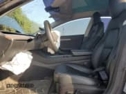 ✅ 2022 Tesla Model 3 Long Range • VIN: 5YJ3E1EB7NF249550 • Lot: 71538045. Wystawiony na Copart z przebiegiem Nie podano. Bezpłatny archiwum sprzedaży aukcyjnych z USA i szczegółowy raport historii pojazdu na DreamBid. Zdjęcie 7.