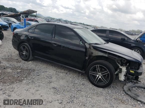 ✅ 2012 Volkswagen Passat S • VIN: 1VWAH7A31CC047374 • Lot: 59812795. Listed on Copart with 255,099 mi. Free auction sales archive from the USA and detailed vehicle history report at DreamBid. Image 4.