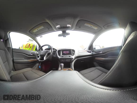 ✅ 2018 GMC Acadia SLE • VIN: 1GKKNSLS9JZ189249 • Лот: 43592384. Опубликован ранее на IAAI с пробегом 139 372 миль. Бесплатный доступ к архиву аукционных продаж из США и подробный отчёт об истории автомобиля на DreamBid. Изображение 18.